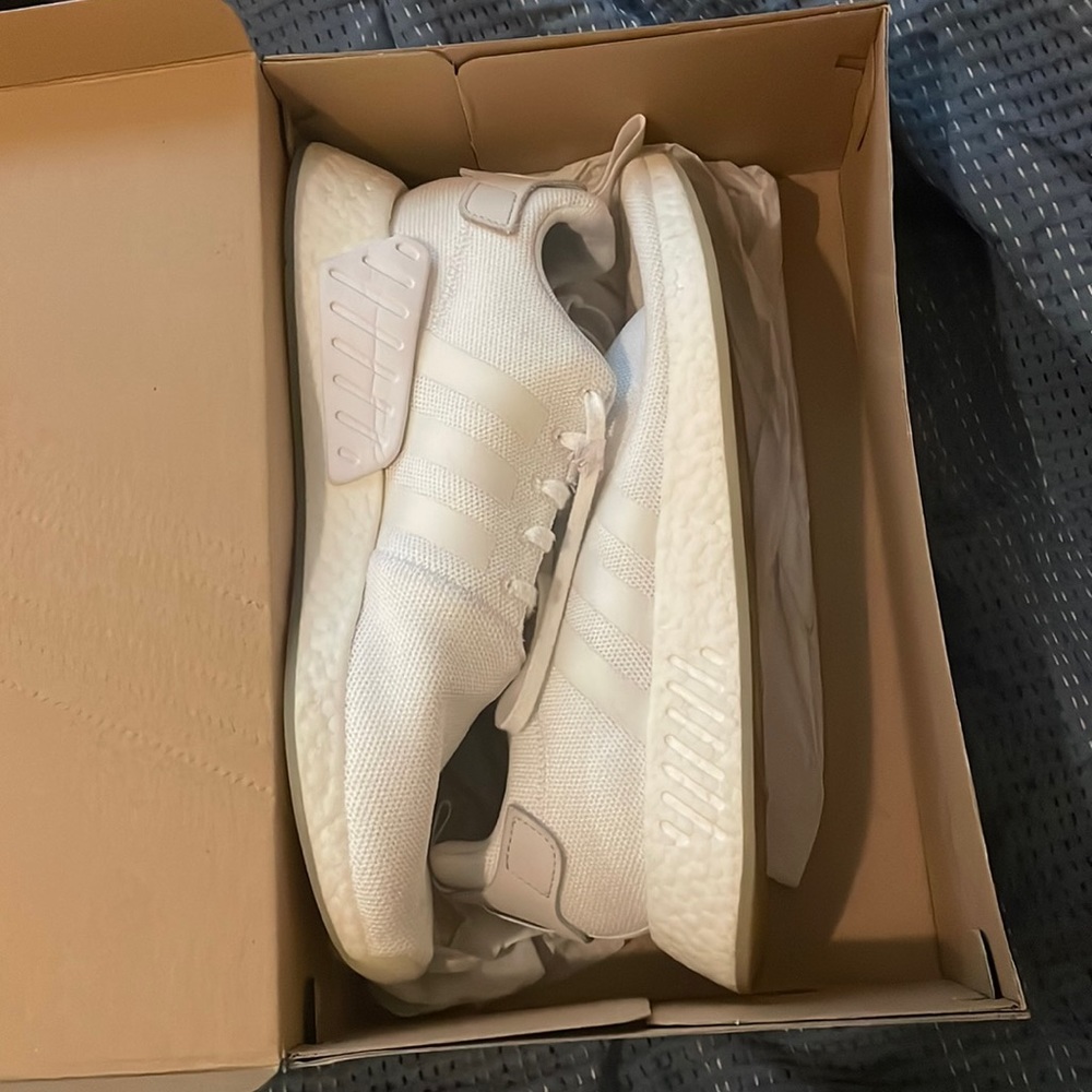 NMD_R2